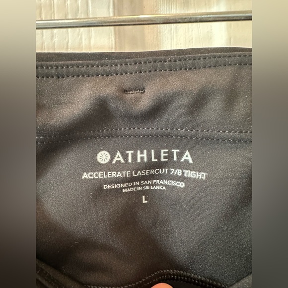 Athleta Accelerate Lasercut 7/8 Tight Legging Black - Picture 9 of 9